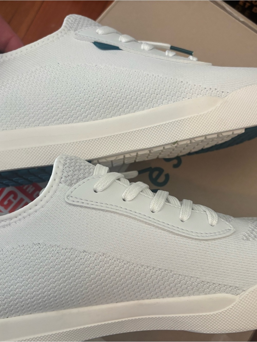 Vessi Men’s Weekend Sneaker Marble White Waterproof 10 lace up New in box - Picture 4 of 7